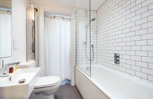 A Home on Northcote - Photo 50