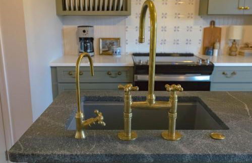 Meet Me at McFee-Live like a local in the heart of Lewes-EVCharger - Foto 9