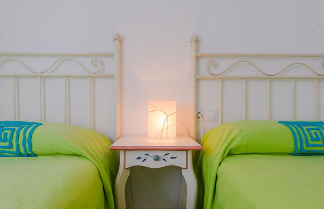 Rotonda I 88 in Conil de la Frontera - Photo 17