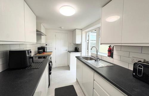 Entire 5 Bed New Home - Southampton Centre - 4BDRM - Foto 57