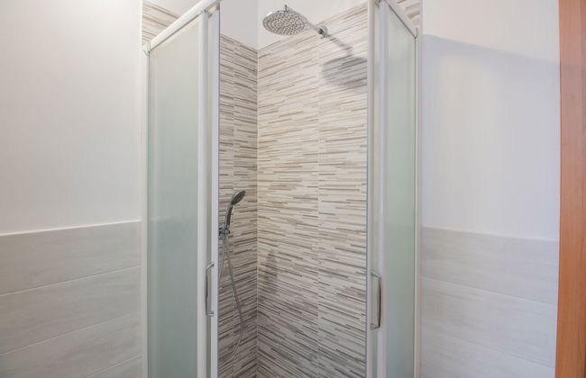 Moderno Loft nel Cortile di un Casale Storico - Foto 19