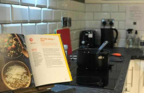 Contemporary 1 bed Studio for Comfy Stay in Wigan - Foto 13