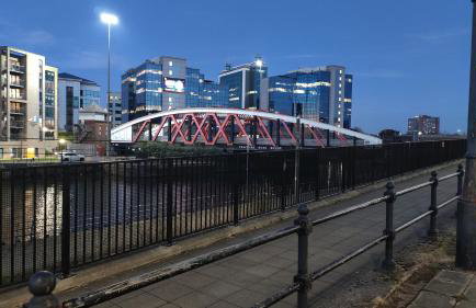 Penthouse-Like Apartment with City & Waterfront Views in Old Trafford with 500Mbps Internet and Netflix - Foto 37