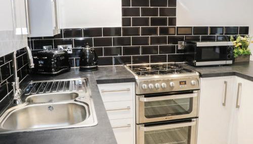 Willow Lodge - Photo 4