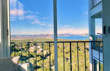 Apartamento con piscina y vistas al mar - Foto 2