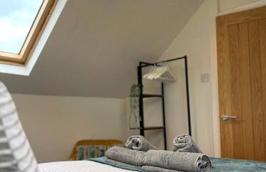 Ideal 4-bed home sleeps 7 - Nr Trafford Ctr & M60 - Foto 50
