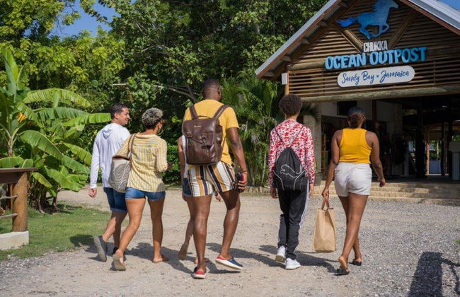 Chukka Ocean Outpost Cabalgata 'N' Baño - Foto 1