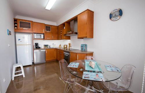 Seaside Azores Villa with natural pool, terrace & barbecue - Photo 6