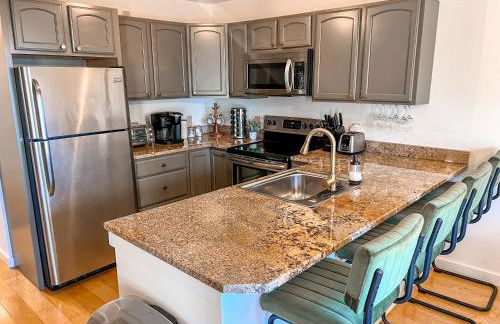 Remodeled Summit Condo at Snowshoe - Modern & Cozy - Foto 3