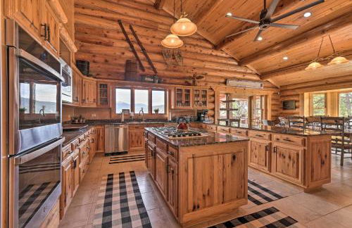 Grand Mountain Retreat in Angel Fire with Game Room! - Foto 8