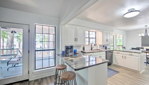 Luxe Lakehouse with Sunset Views on Lake Palestine! - Foto 4