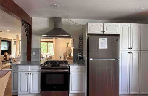 Malibu Ocean Villa with King Bed, Hot Tub, Beach, BBQ - Foto 18