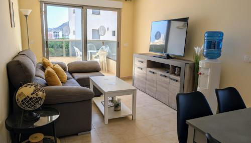 Apartamento con piscina de verano e invierno - Photo 4