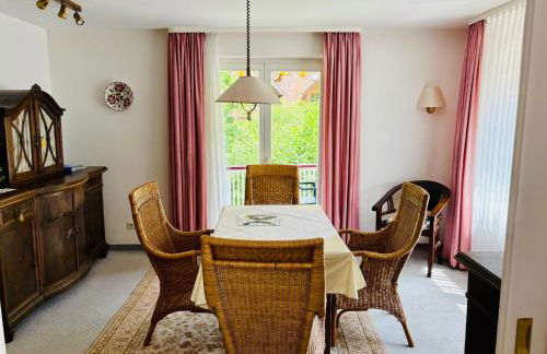 Ferienhaus Oesterle - Idyllisches Schwarzwaldhaus am Bach mit Terrasse & Balkon - Foto 22