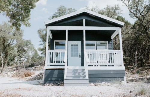 Nest - Texas Tiny House with a Big View - Photo 9