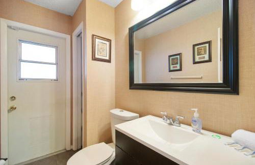 Tampa Bay- Large Pool home- Private Heated Pool! - Foto 31