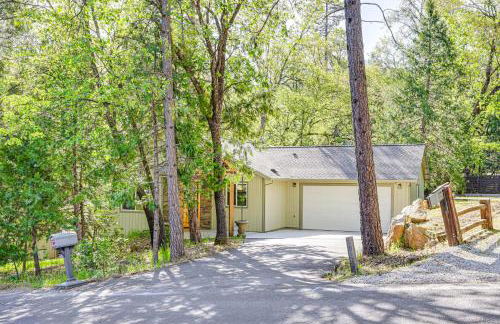 Game Room and Patio Picturesque Home in Sonora - Foto 27