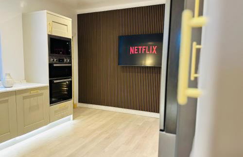 Red Roofs - 5BR Luxury - Large Gardens - EV Point - Near Edinburgh - Photo 18