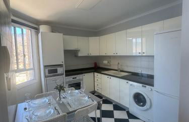 Maravilloso duplex frente al mar con parking propio a pie de playa - Foto 11