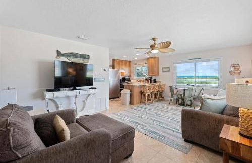 Steps to Flagler Beach! Cozy 1-BR Oceanfront Retreat Dog-Friendly - Photo 3