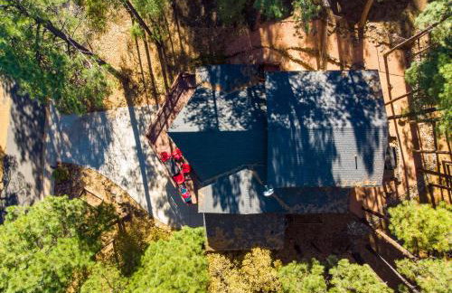 Chalet in the Pines Spa Game Room Wraparound Deck - Foto 45