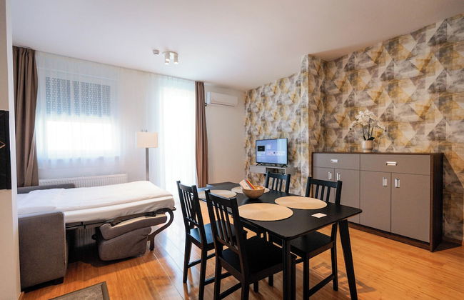 TESLA Residence Subotica - Photo 15