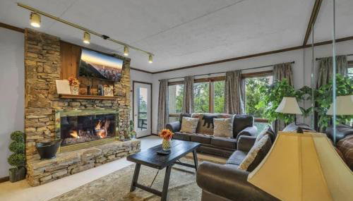 5 Star 3 bd 3ba Serenity Views w Pool Fireplace - Foto 2