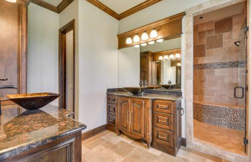 Spacious Edmond Vacation Rental with Hot Tub! - Foto 21