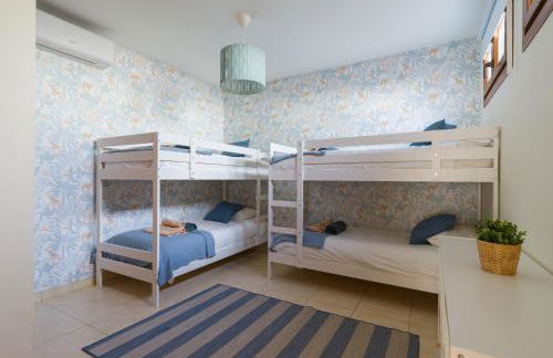 Lujosa Villa 4 hab Piscina, Jacuzzi y Vistas Mar - Photo 15