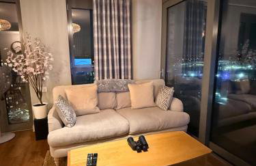 Luxury Private Room with Living Area Wembley Stadium View - Photo 13