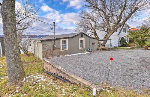 Lakefront Canandaigua Home with Grill, Fire Pit - Foto 26