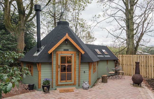 1-bed Cabin, 2 Adults, Outdoor Bath & Wood Burner - Photo 1