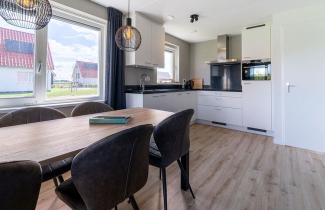 Luxe Stay With Sauna & Garden - Photo 23