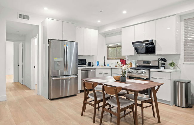 Not Affected by the Fire/modern 5BR Home With Parking, Near LA Attractions #4 - Foto 24