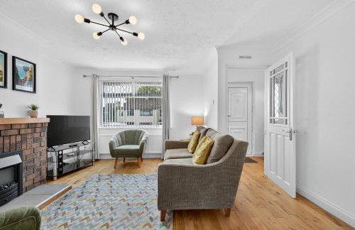 Hillsborough Home from Home, Garden and 2x Parking by StayByNumbers - Foto 9