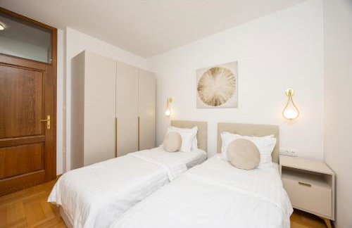 Marivi - Luxury apartment above the beach Žnjan - Photo 25