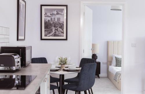 Stylish new-build, free parking, 20-minute walk to city centre - Photo 15