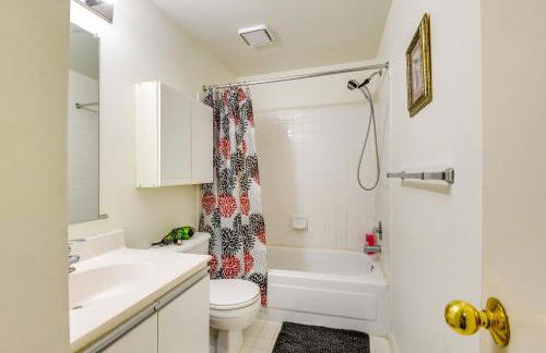 Close to Hospital and Dulles Herndon Townhome - Foto 27