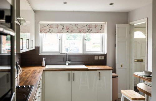 Lovely House in Welwyn with Garden and Off road parking - Foto 5