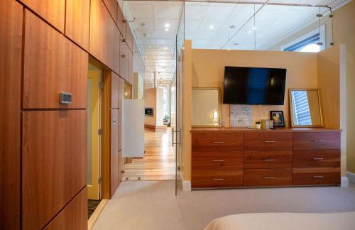 Penthouse Apartment Overlooking Downtown Mall - Foto 14