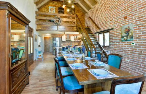 5 Bedroom Awesome Home In Novi Marof - Foto 4