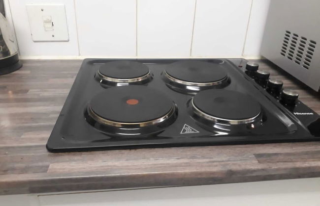 Central Sandton Apartment - Photo 17