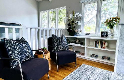 Gorgeous 3-bdrm home, walk to town and beach - Photo 21