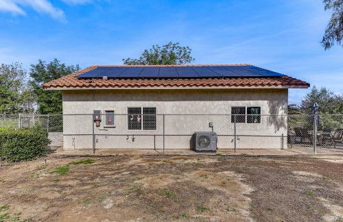 Peaceful Riverside Home with Patio, 7 Mi to Downtown - Foto 21