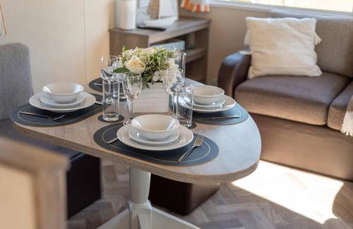 3-Bed Caravan Seton Sands- by Holiday Homes - Foto 15