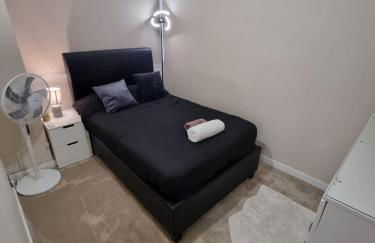 Stylish London Apartment & Free Parking - Foto 8