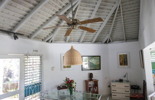 Yellow Canary Beach Villa - Photo 16