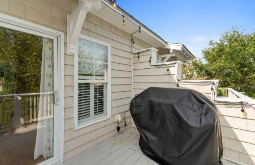 Stay at The Salty Gal - 4 Minute Walk to both Carolina and Kure Beaches - Foto 34