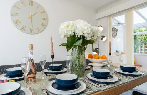 3-Bedroom Cosy Stunning Central Home, Sleeps 8 with Parking and Private Garden - LONG TERM STAY SPRING SPECIAL OFFER AVAILABLE! - by Blue Puffin Stays - Foto 18