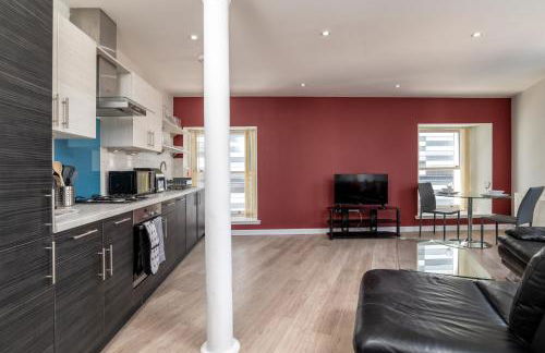 Central comfort and explore nearby cafes - Photo 5